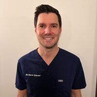 Photo of Dr. Duran Stander