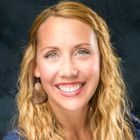 Photo of Dr. Rachel Robison
