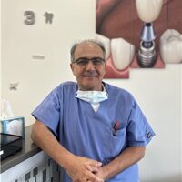 Photo of Dr. Behzad Mirdamadi