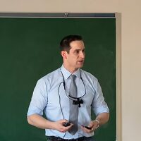Photo of Dr. Ethan Moskovic