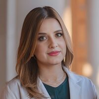 Photo of Dr. Amna Hussain