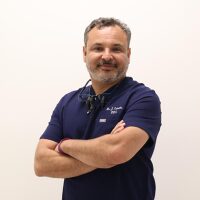 Photo of Dr. Jairo Estrada