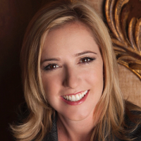 Photo of Dr. Jennifer Mallinger