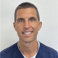 Photo of Dr. Jason Henderson