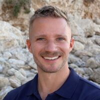 Photo of Dr. Derrick Kwantes