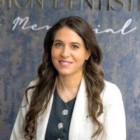 Photo of Dr. Dealla Saab