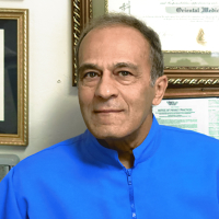 Photo of Dr. Parviz Zandifar, L.AC,Ph.D.