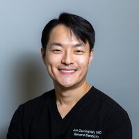 Photo of Dr. Jun Carrington