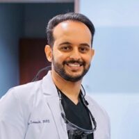 Photo of Dr. Sean Soroushi