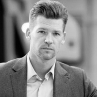 Photo of Dr. Dustin Tavenner