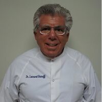 Photo of Dr. Leonard Ostroff DMD